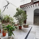 Piso Con Encanto Apartment *